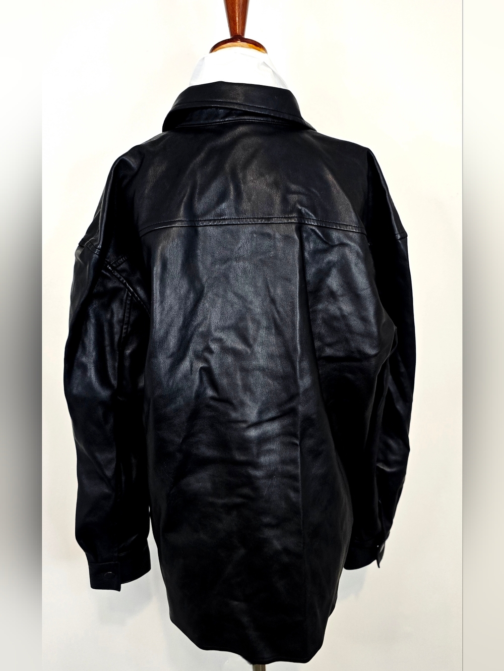 Black Faux Leather Shacket Oversized Button Front Minimalist Streetwear Classic - Picture 6 of 9